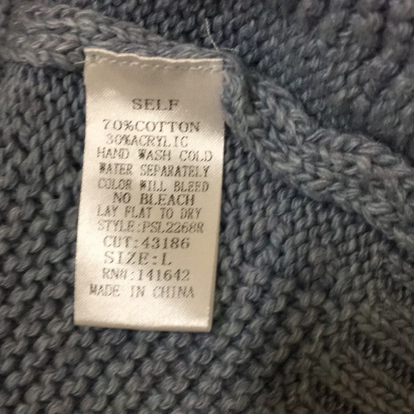 Peep shoulder size Lg sweater - Picture 8 of 8